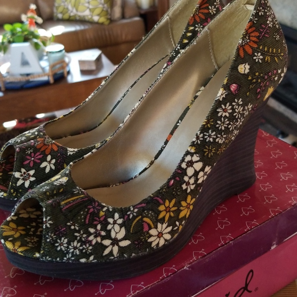 Shoes